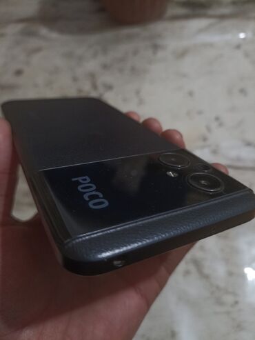 телефоны poco m5: Poco M5, Колдонулган, 128 ГБ, түсү - Кара, 2 SIM