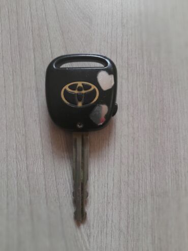изготовление ключей для авто: Ключ от тойота ист оригинал 500с
