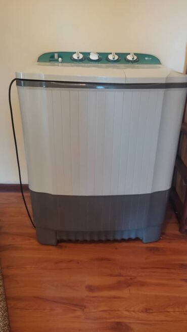 другая техника: Продаю стиральную машину полуавтомат в хорошем состоянии!