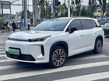 Lixiang L8: 2026 г., Автомат, Гибрид, Кроссовер