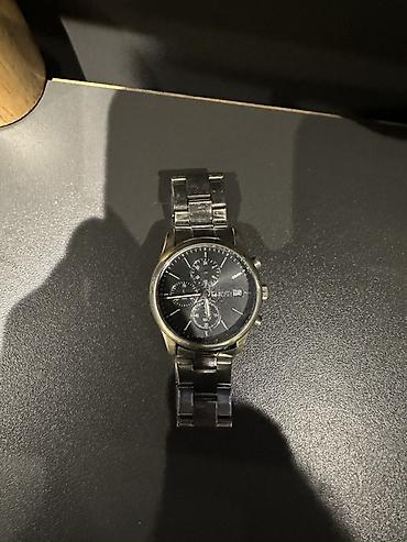 timex saat: Metall qolbaqlı kişi qol saatı - Korpus və qolbaq: paslanmayan polad — 1