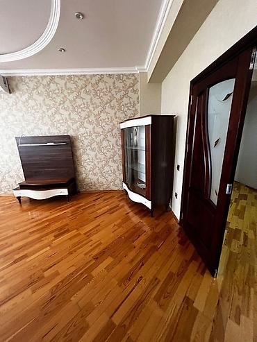 Сниму квартиру: 2 комнаты, 106 м² — 4