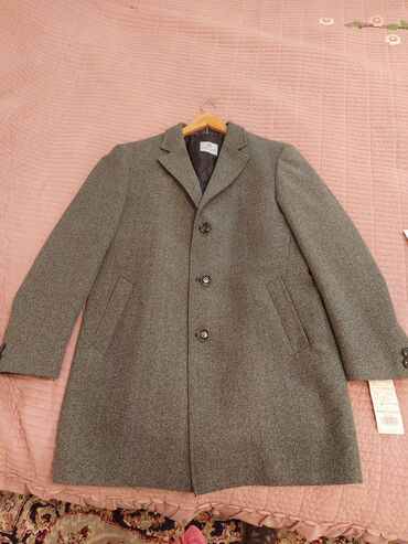 оверсайз одежды: Продаю мужское пальто новое 
Made in EAC