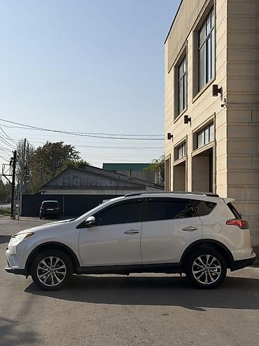 prius 2005: Toyota RAV4: 2018 г., 2.5 л, Автомат, Бензин, Кроссовер — 2