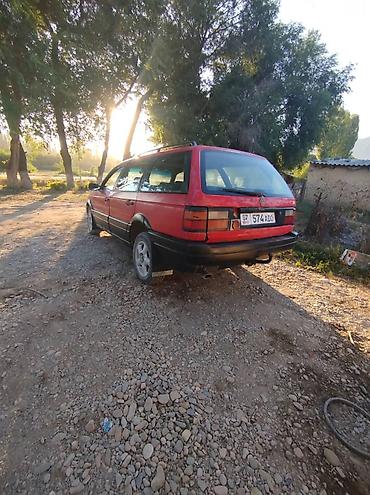 Унаа сатуу: Volkswagen Passat Variant: 1989 г., 1.8 л, Кол менен иштөөчү, Бензин, Универсал — 4