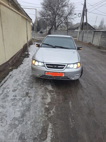 daewoo lacetti машина: Daewoo Nexia: 2010 г., 1.5 л, Механика, Бензин, Седан