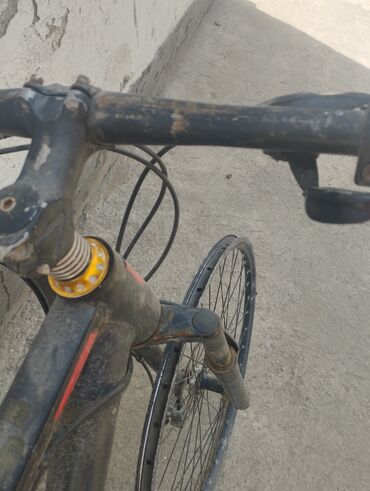 велосипед карбоновый: На руле подшипник сломан передний Калисе нет камины задний нормальный