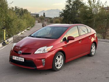 Toyota: Toyota Prius: 2014 г., 1.8 л, Автомат, Бензин, Седан