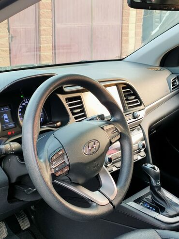 Hyundai: Hyundai Avante: 2019 г., 1.6 л, Вариатор, Бензин, Седан — 19