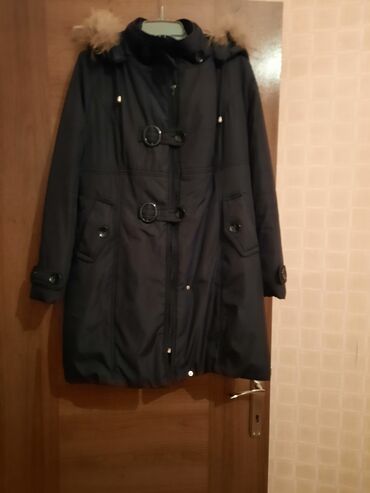 женские кожаные жилеты: Palto qadin ucun. Куплена в Москве. Состояние отличное. Размер