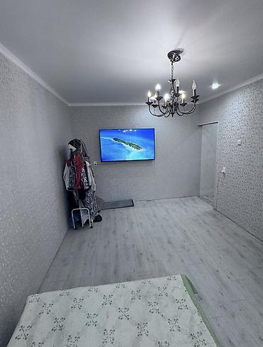 Продажа квартир: 1 комната, 35 м², Аламедин-1 мкр 105 серия, 2 этаж, Косметический ремонт — 1