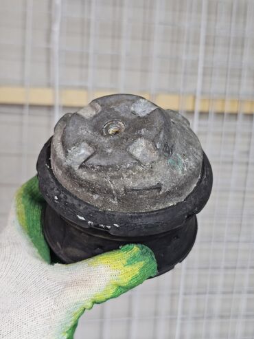 Подушки мотора: Подушка мотора Mercedes-Benz 2000 г., Б/у, Оригинал, Германия — 8