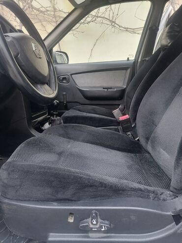 Daewoo: Daewoo Nexia: 1.5 l | 2010 il Sedan — 13