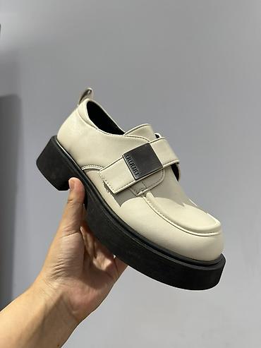 обувь лоферы: Лоферы женские в стиле casual - Цвет: молочный верх, контрастная — 1