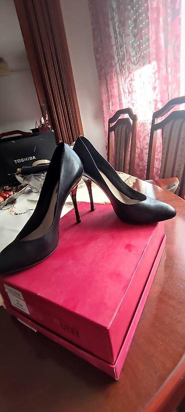 Ostale cipele: GUCCI . cipele. Prelepe-Gucci cipele kozne spolja i — 2