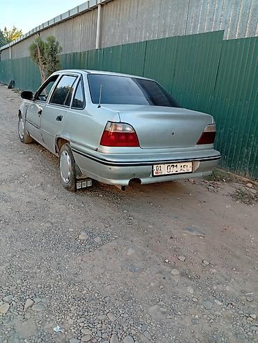 Daewoo Nexia: 2004 г., 1.5 л, Механика, Бензин, Седан at lalafo.kg Daewoo Nexia: 2004 г., 1.5 л, Механика, Бензин, Седан