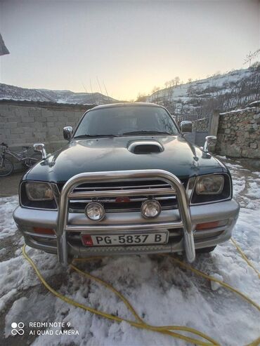 Mitsubishi L200: 2.5 l | 1998 year 199000 km. Pikap