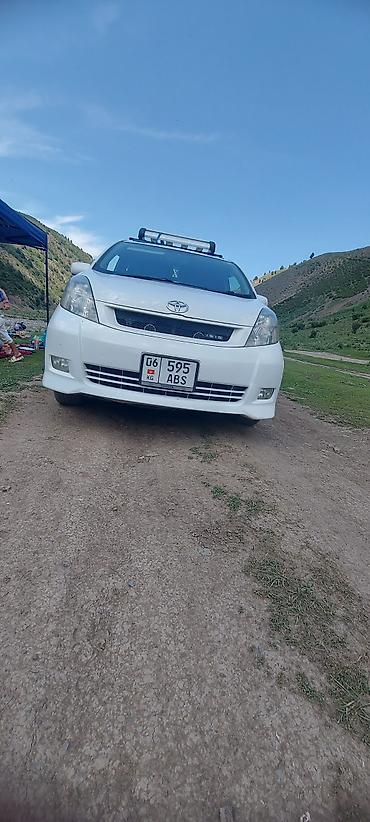 rd 1: Toyota Isis: 2005 г., 2 л, Автомат, Бензин, Минивэн — 2