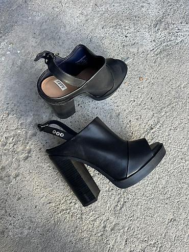 Босоножки, 38.5, 39, Zara, Новый, цвет - Черный, Самовывоз, Платная доставка