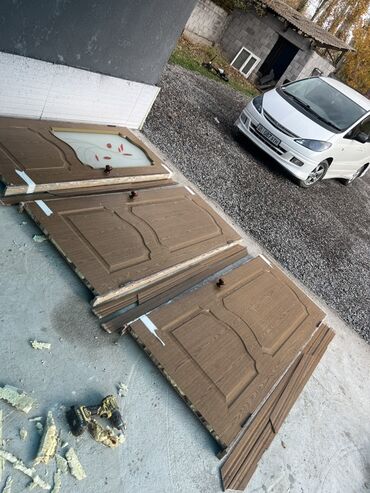 джеа беде урук бишкек цена: Межкомнатная дверь со стеклом, МДФ, Витражная, цвет - Коричневый, 200 * x 80 см