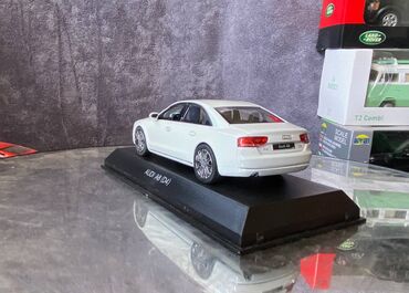 Avtomobil modelləri: Коллекционная модель AUDI A8 D4 white 2010 Kyosho Scale 1:43 Art. — 21
