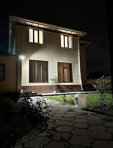 Продажа коттеджей и домов: Просторный двухэтажный дом с участком и современным интерьером - Два — 1