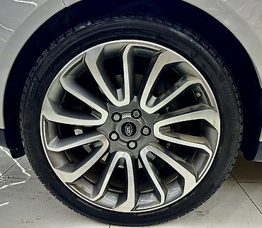 Land Rover: Land Rover Range Rover: 2019 г., 5 л, Бензин, Внедорожник — 7