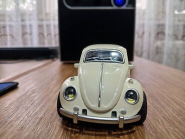 Figurice i makete: Nov metalni model automobila VW Buba. Mogu da mu se otvaraju vrata i — 3