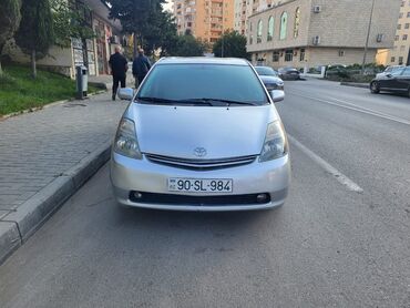 khazar avtomobil: Toyota Prius: 1.5 l | 2007 il Hetçbek