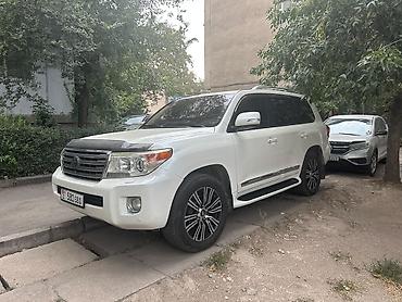 капот на гетс: Toyota Land Cruiser: 2012 г., 5.7 л, Автомат, Газ, Внедорожник — 1