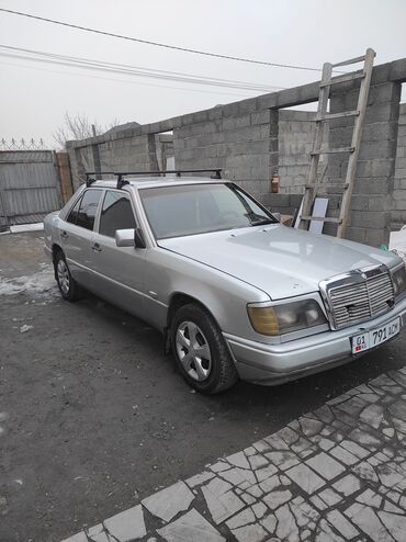 Mercedes-Benz W124: 1990 г., 2 л, Механика, Бензин, Седан