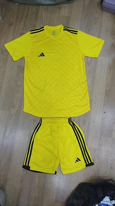 İdman dəstləri: Məhsul: Futbol formasetləri (köynək + şort) Her cur olcusu — 1