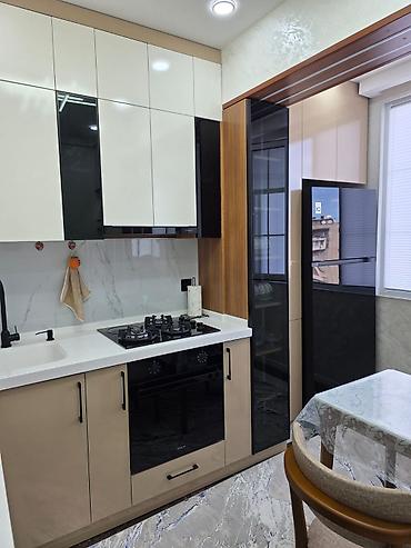 Plitələr və bişirmə panelləri: ƏHMƏDLİDE Tecılı satılır 9/7 sarayeva 34 de 2 otaq super remont — 3
