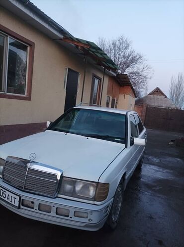 Mercedes-Benz: Mercedes-Benz 190: 1992 г., 1.8 л, Механика, Бензин, Седан