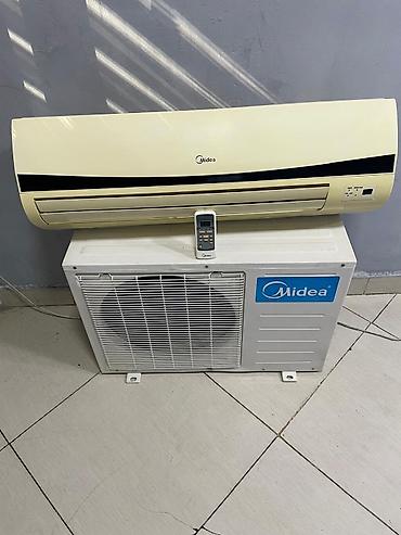Kondisioner satılır 400 manat.50,60 kvadrati soyudur,18000 but idyal