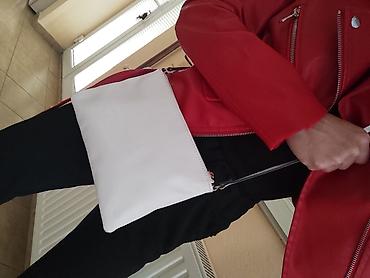 michael kors torbice: Bela ženska crossbody torbica minimalističkog dizajna. - Materijal — 1