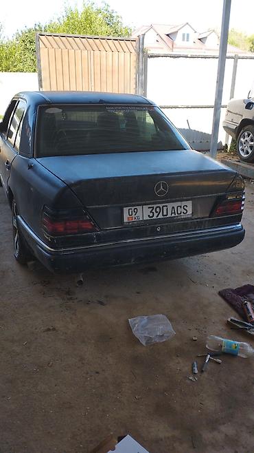 bwb e34: Mercedes-Benz W124: 1992 г., Седан — 3