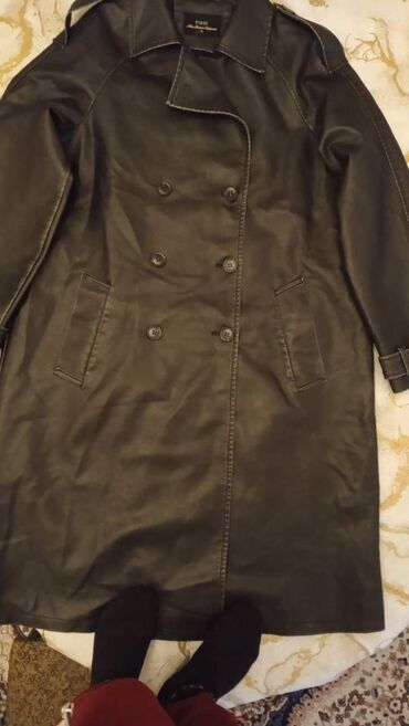Paltolar: Trend yoldan təzə alınıb. Dəri palto, heç geyinilmiyib. Bedeni L — 6
