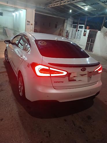 kia cerato koup: Kia Cerato: 1.6 l | 2013 il Sedan — 1