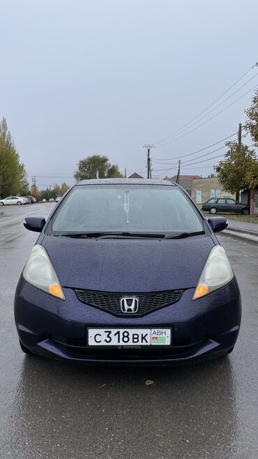 Honda: Honda Fit: 2009 г., 1.3 л, Вариатор, Бензин, Хэтчбэк