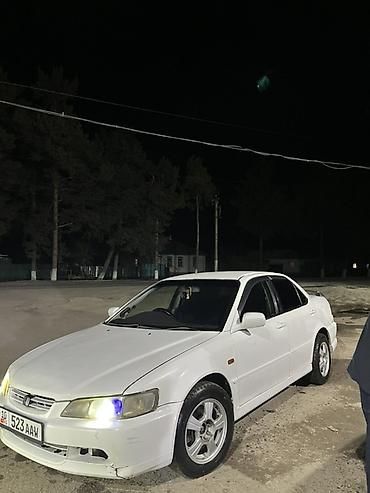 Honda Accord: 1998 г., 2 л, Автомат, Бензин, Седан