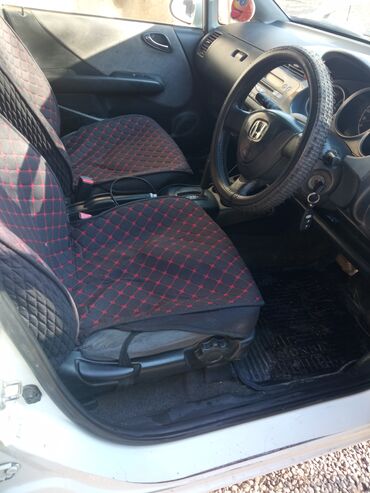 Honda: Honda Fit: 2002 г., 1.3 л, Автомат, Бензин, Хэтчбэк — 7