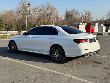 4 108: Mercedes-Benz E-Class: 2022 г., 2 л, Автомат, Бензин, Седан — 4