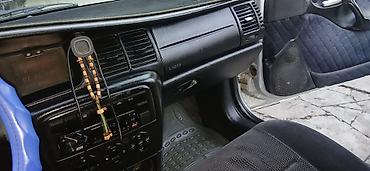 Opel: Opel Vectra: 2001 г., 1.8 л, Механика, Бензин, Универсал — 8