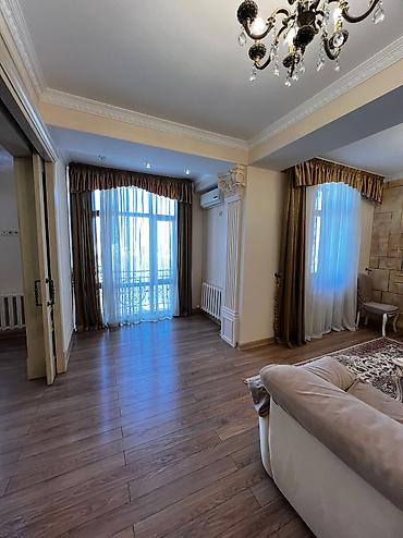 Долгосрочная аренда квартир: 3 комнаты, Риэлтор, Без подселения, С мебелью полностью — 3