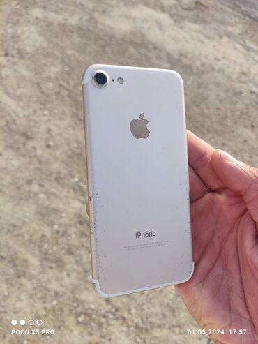 Apple iPhone: IPhone 7, 32 GB, Qızılı, Barmaq izi, Face ID