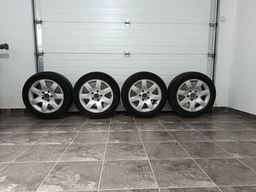 bmw 2 серия m235i mt: BMW alu felne 16-ca 5x120 u odlicnom su stanju. Poklon gume m+s. Dve