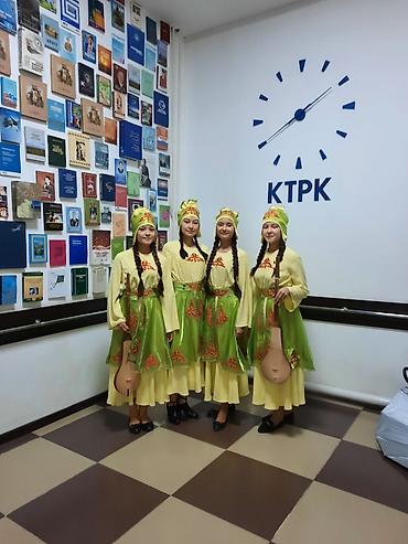 шахмат тренер: Комуз сабагына кабыл алуу жүрүп жатат. Жаш курак чектелбейт. 7+ — 4