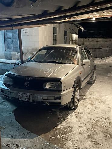 Volkswagen Golf: 1992 г., 1.8 л, Механика, Бензин, Хэтчбэк