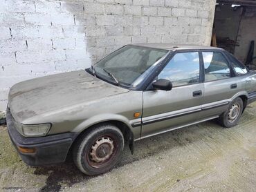 Toyota: Toyota Corolla: 1.3 l. | 1990 έ. Λιμουζίνα — 3
